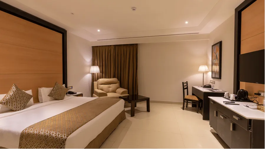 Club Room With Bathtub